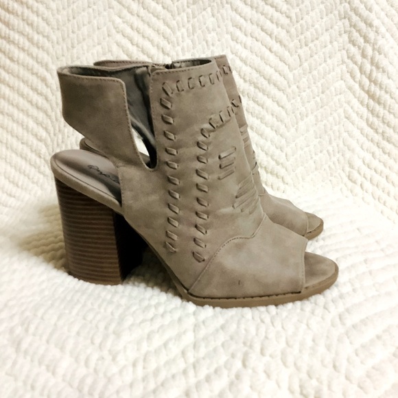 🌵Cut-out Peep Toe Chunk Heel - Picture 5 of 8